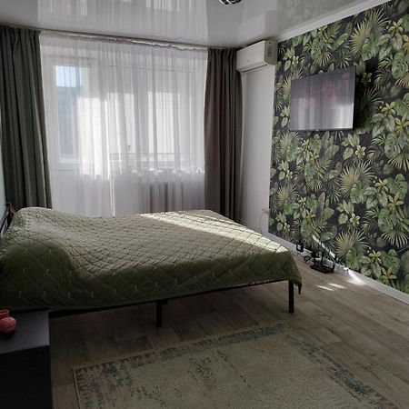 Apartamento Daily short term flat Uralsk Exterior foto