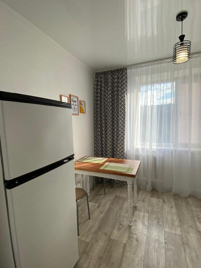 Apartamento Daily short term flat Uralsk Exterior foto